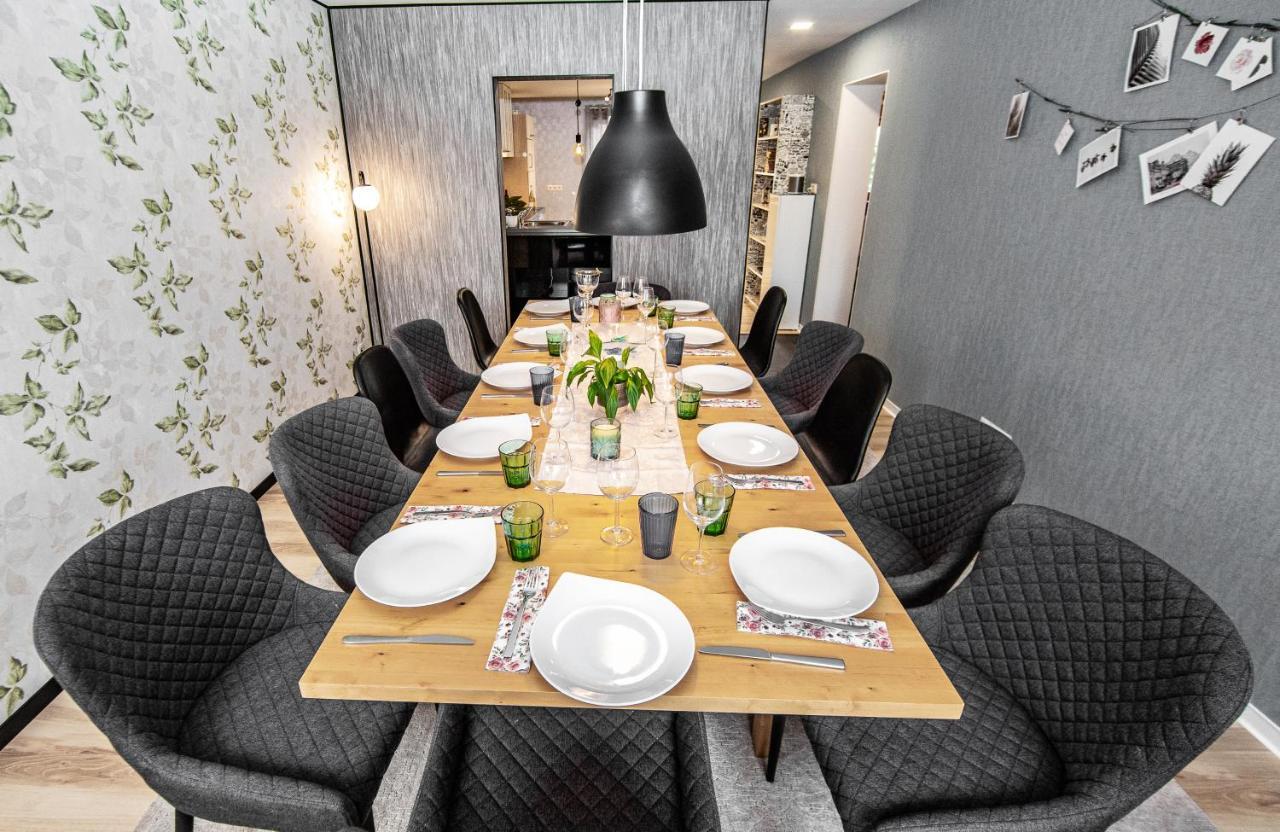 Bookeinfach Bad Ems - Private - Sauna Jacuzzi Whirlpool Swimmingpool Alahna Sup Beachvolleyball Billiards Ping Pong Cinema Theater Music Disco Ball Bbq Und Parkplaetze Bagian luar foto