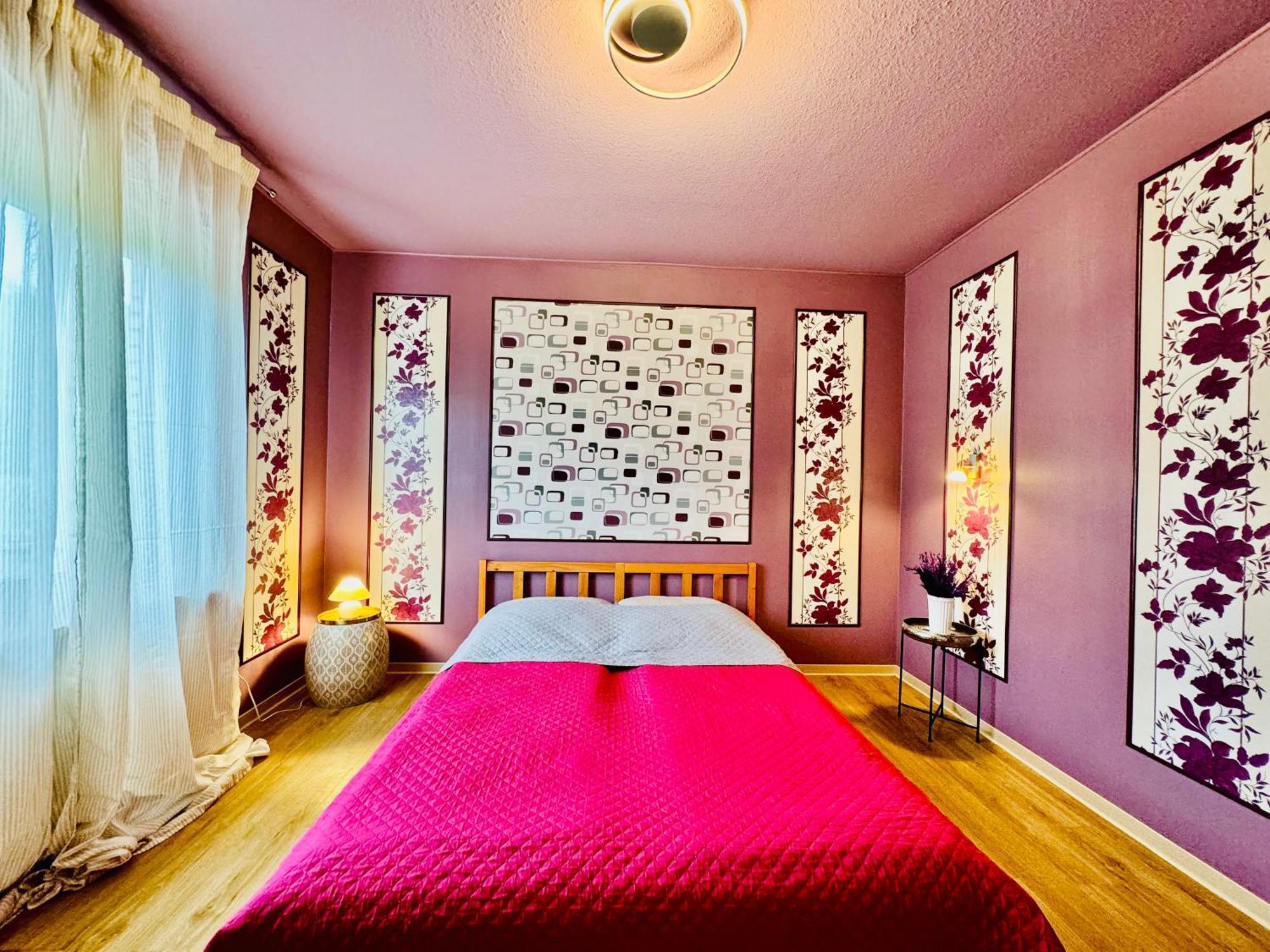 Bookeinfach Bad Ems - Private - Sauna Jacuzzi Whirlpool Swimmingpool Alahna Sup Beachvolleyball Billiards Ping Pong Cinema Theater Music Disco Ball Bbq Und Parkplaetze Bagian luar foto