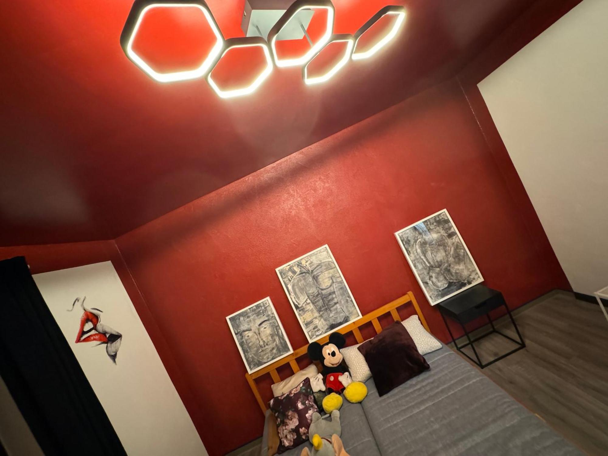 Bookeinfach Bad Ems - Private - Sauna Jacuzzi Whirlpool Swimmingpool Alahna Sup Beachvolleyball Billiards Ping Pong Cinema Theater Music Disco Ball Bbq Und Parkplaetze Bagian luar foto