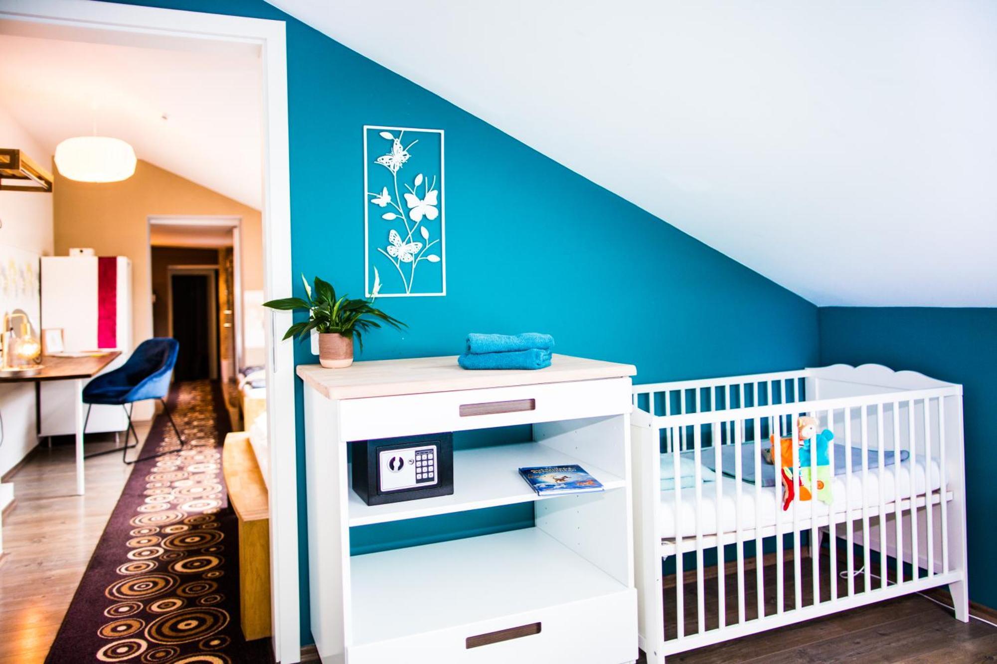 Bookeinfach Bad Ems - Private - Sauna Jacuzzi Whirlpool Swimmingpool Alahna Sup Beachvolleyball Billiards Ping Pong Cinema Theater Music Disco Ball Bbq Und Parkplaetze Bagian luar foto