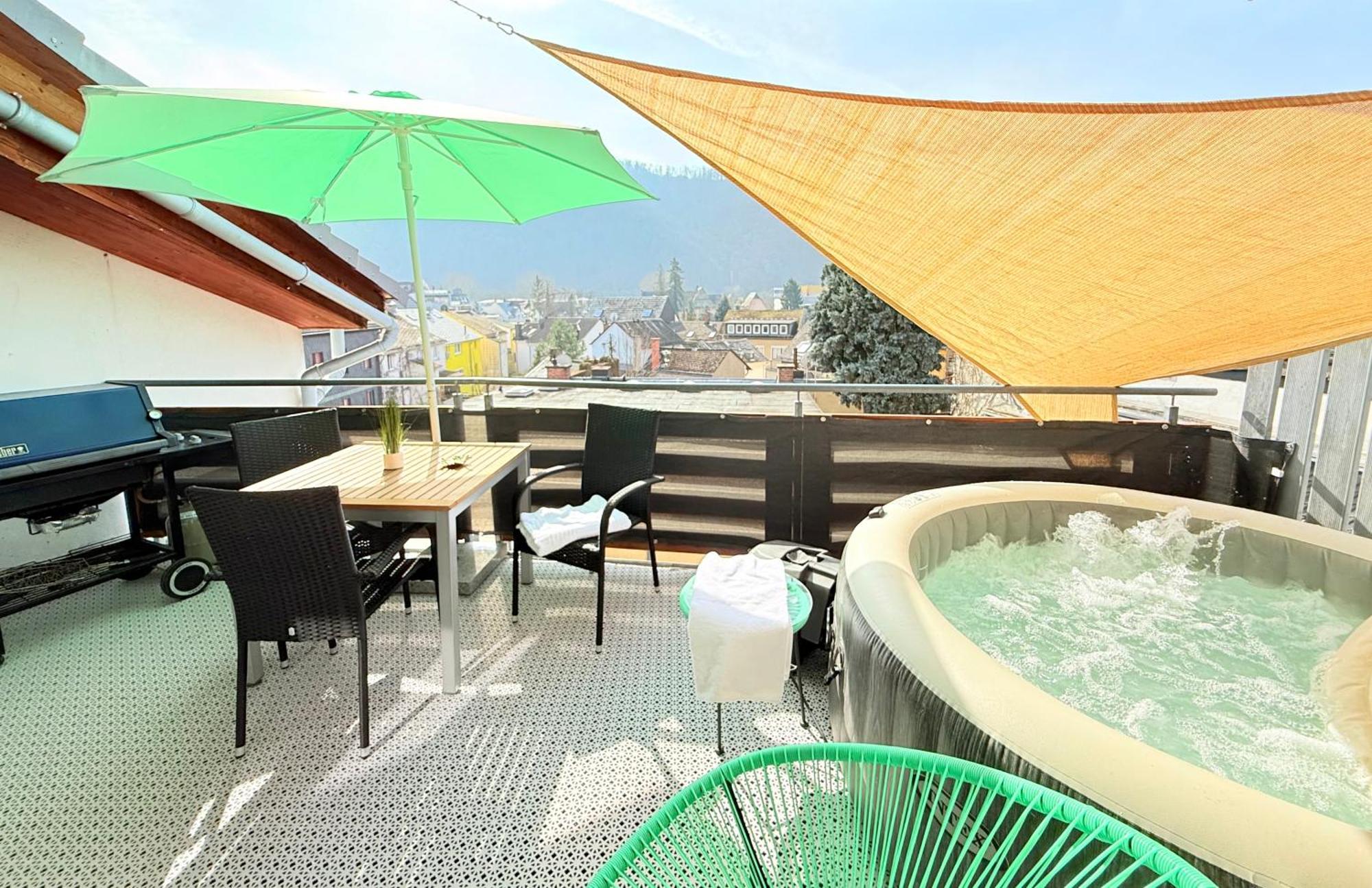Bookeinfach Bad Ems - Private - Sauna Jacuzzi Whirlpool Swimmingpool Alahna Sup Beachvolleyball Billiards Ping Pong Cinema Theater Music Disco Ball Bbq Und Parkplaetze Bagian luar foto