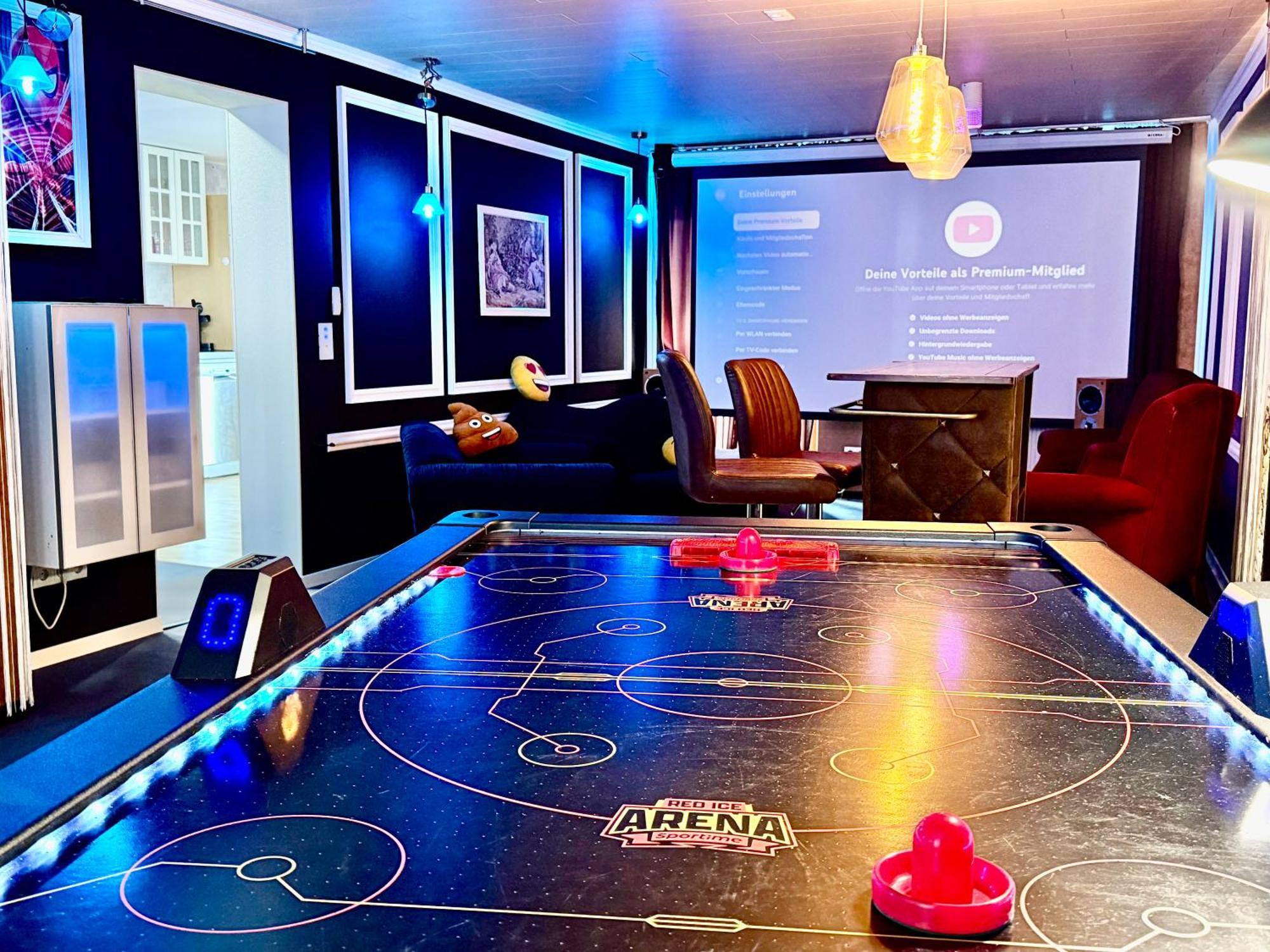 Bookeinfach Bad Ems - Private - Sauna Jacuzzi Whirlpool Swimmingpool Alahna Sup Beachvolleyball Billiards Ping Pong Cinema Theater Music Disco Ball Bbq Und Parkplaetze Bagian luar foto