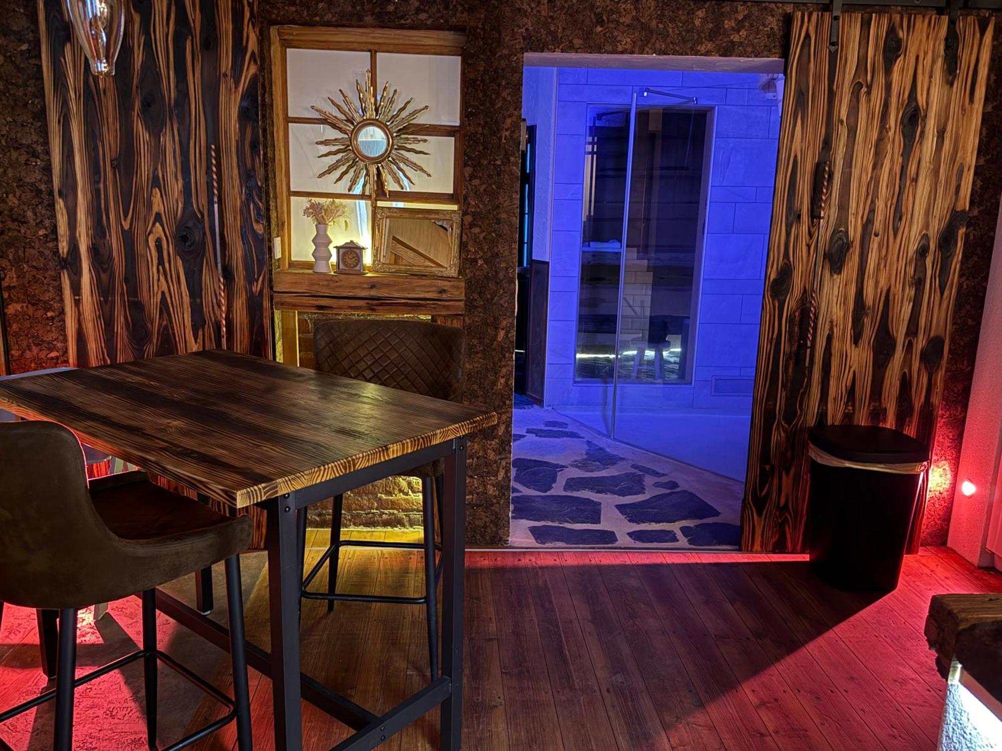 Bookeinfach Bad Ems - Private - Sauna Jacuzzi Whirlpool Swimmingpool Alahna Sup Beachvolleyball Billiards Ping Pong Cinema Theater Music Disco Ball Bbq Und Parkplaetze Bagian luar foto